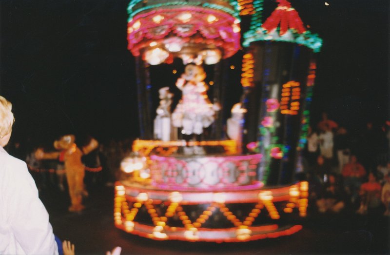 010-Minnie Mouse in the evening parade.jpg